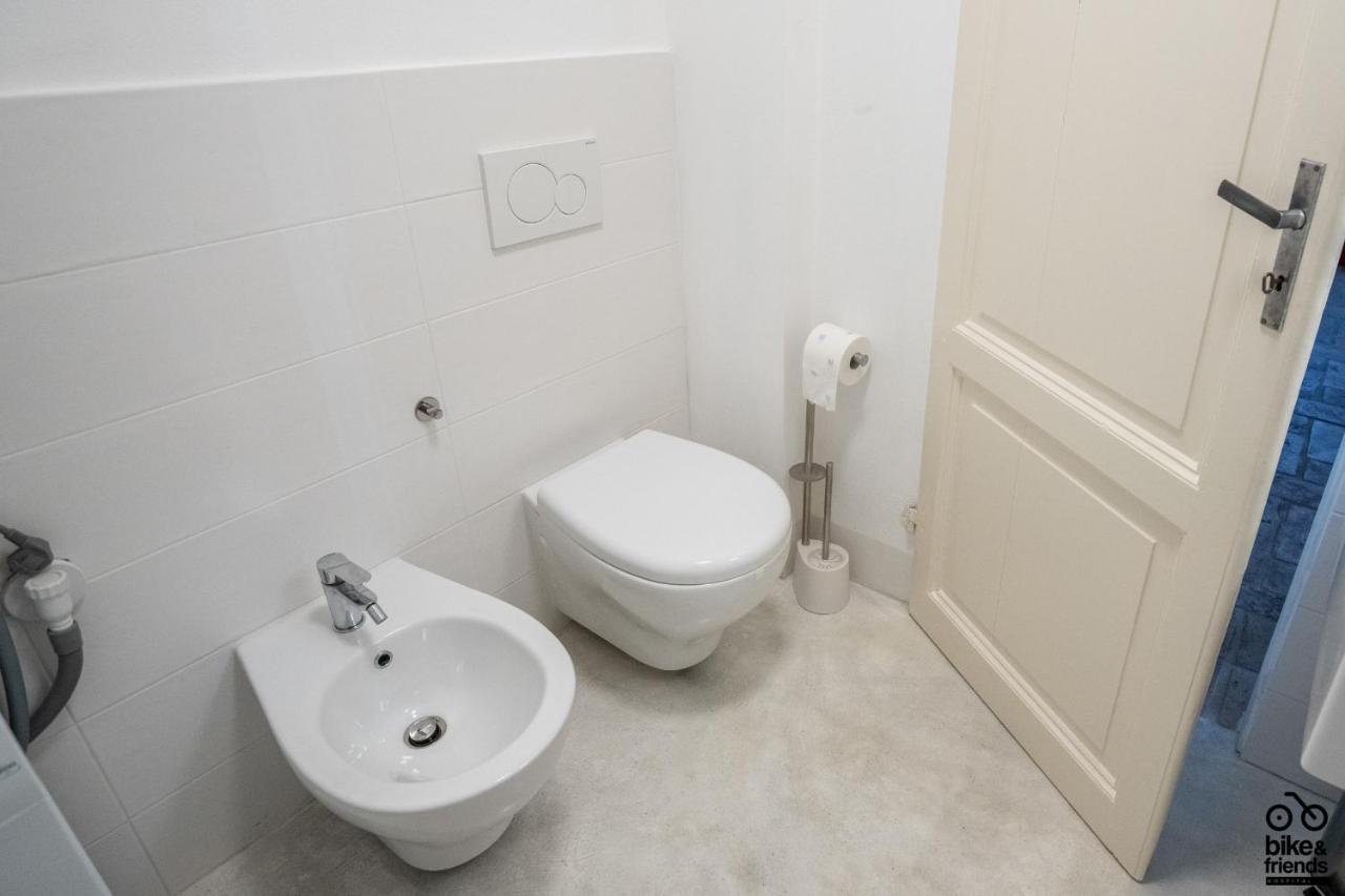 Bilocale Le Rondini Centralissimo Pesaro Dış mekan fotoğraf
